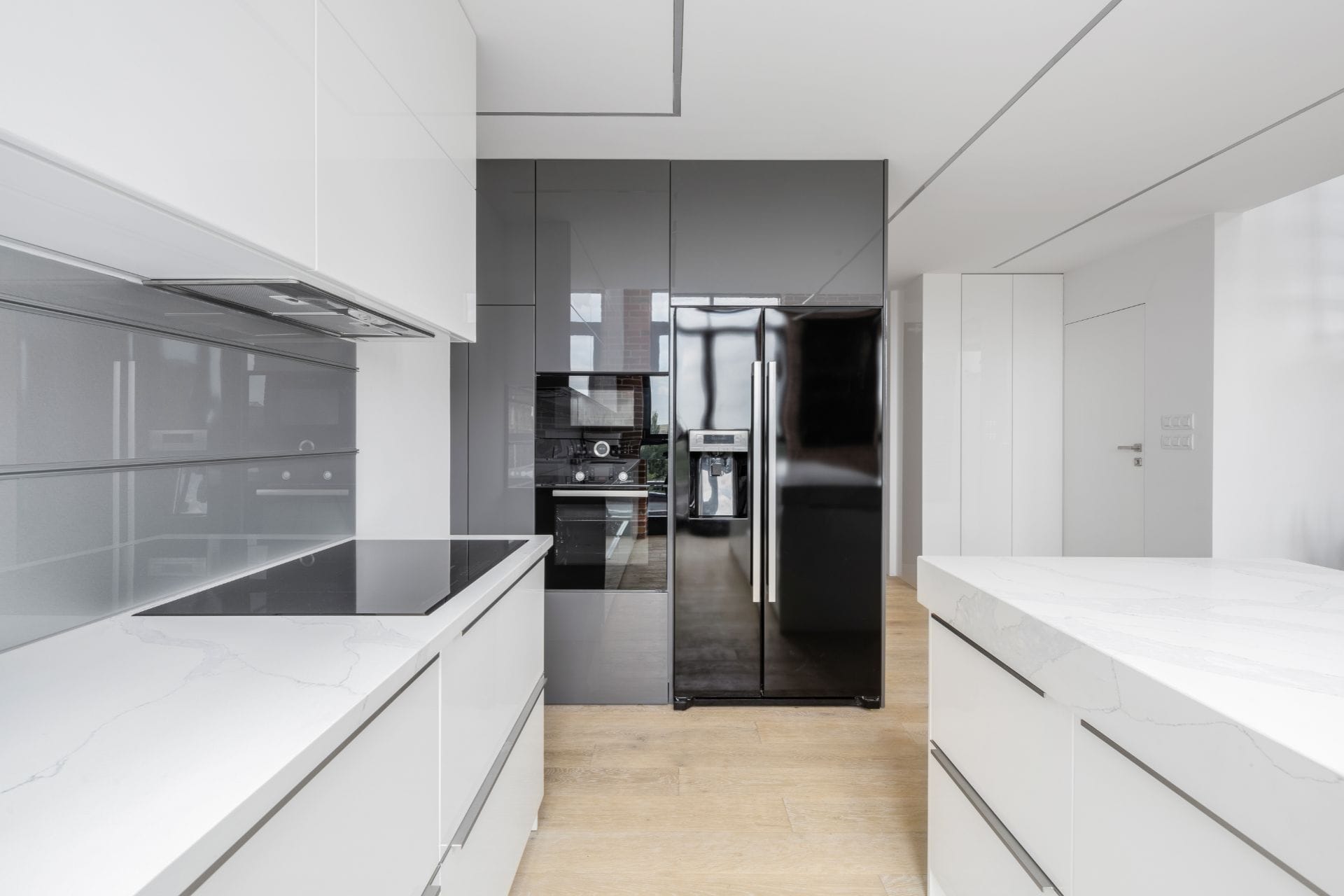 Tile backsplash installed by The Floor 4U in Frankfort, IL. A clean, durable accent for modern kitchen or bathroom remodeling projects.