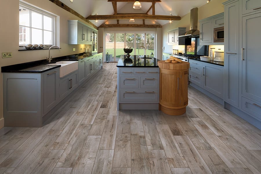 tile-flooring-gallery-display-frankfort-il Tile flooring installation featured in The Floor 4U’s gallery in Frankfort, IL. Durable and elegant surface ideal for kitchens, bathrooms, or entryways.