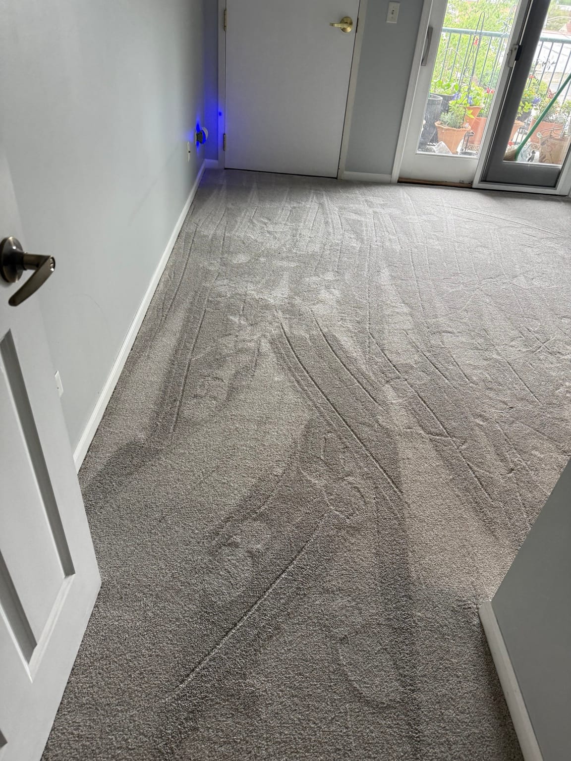 Closet carpet installation in a Mokena townhome with clean edges and tight seams.